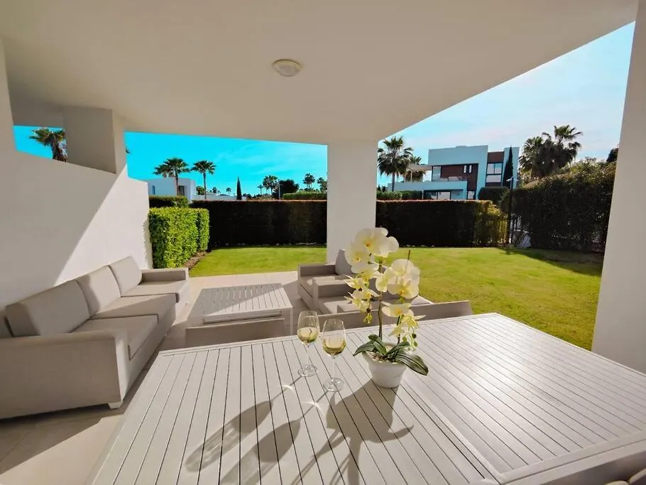 Luxury Golf & Private Garden Apartment Estepona
